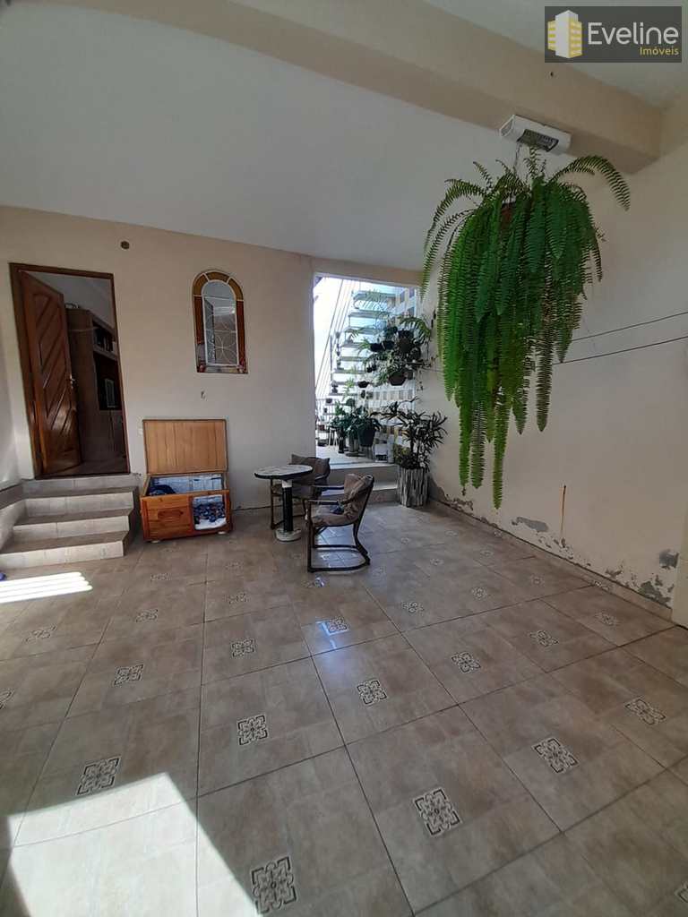 Casa em Mogi das Cruzes, no bairro Jardim Camila