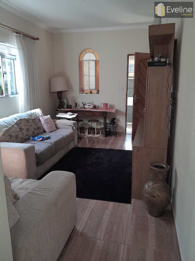Casa em Mogi das Cruzes, no bairro Jardim Camila
