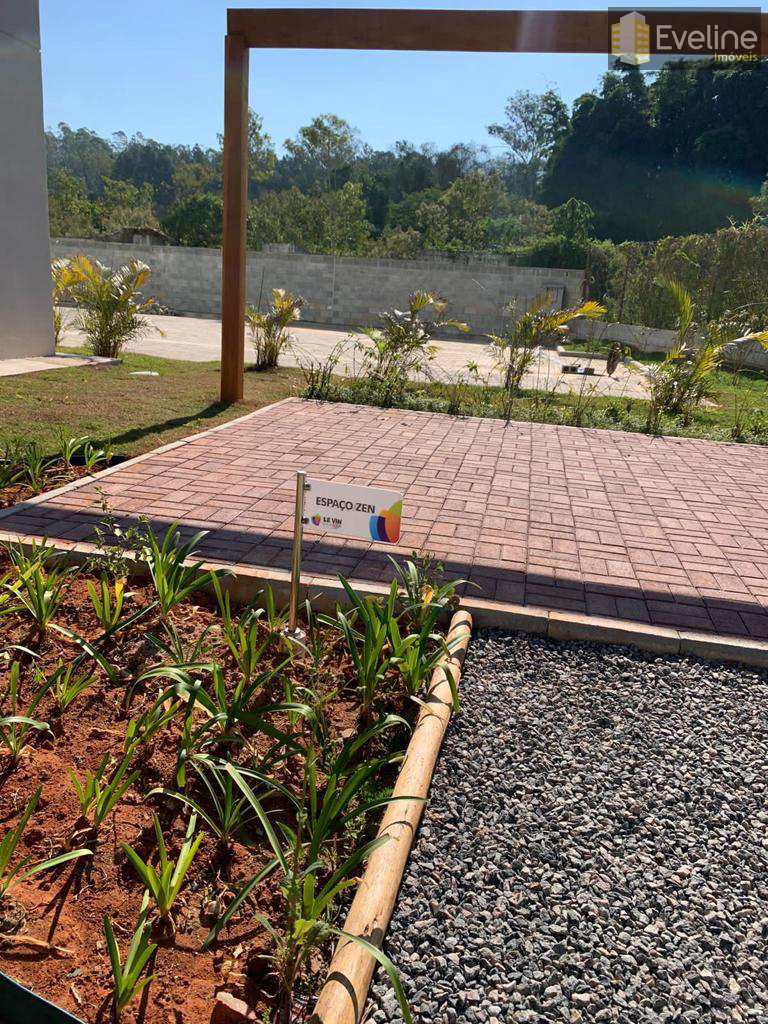 Apartamento em Mogi das Cruzes, no bairro Botujuru