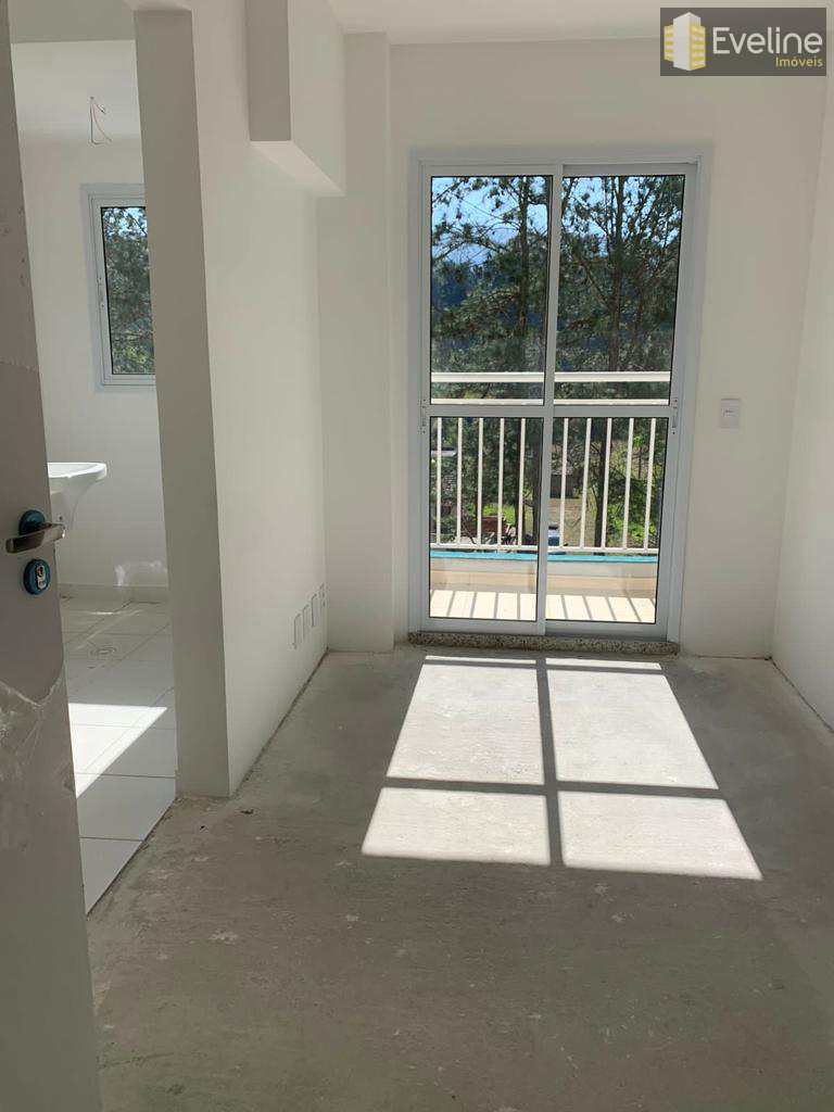 Apartamento em Mogi das Cruzes, no bairro Botujuru