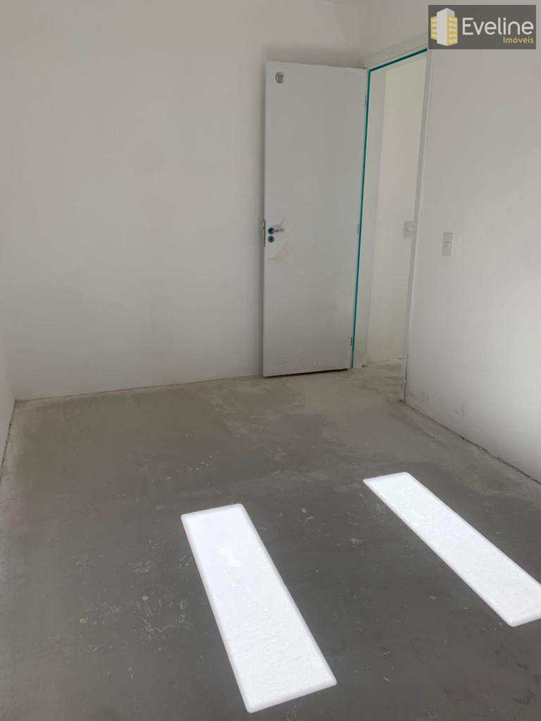 Apartamento em Mogi das Cruzes, no bairro Botujuru