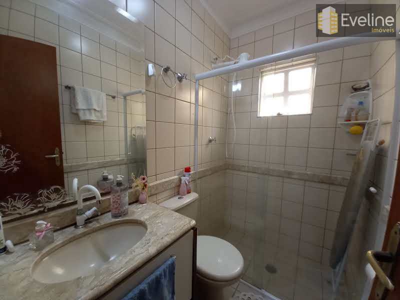 Casa em Mogi das Cruzes, no bairro Vila Caputera