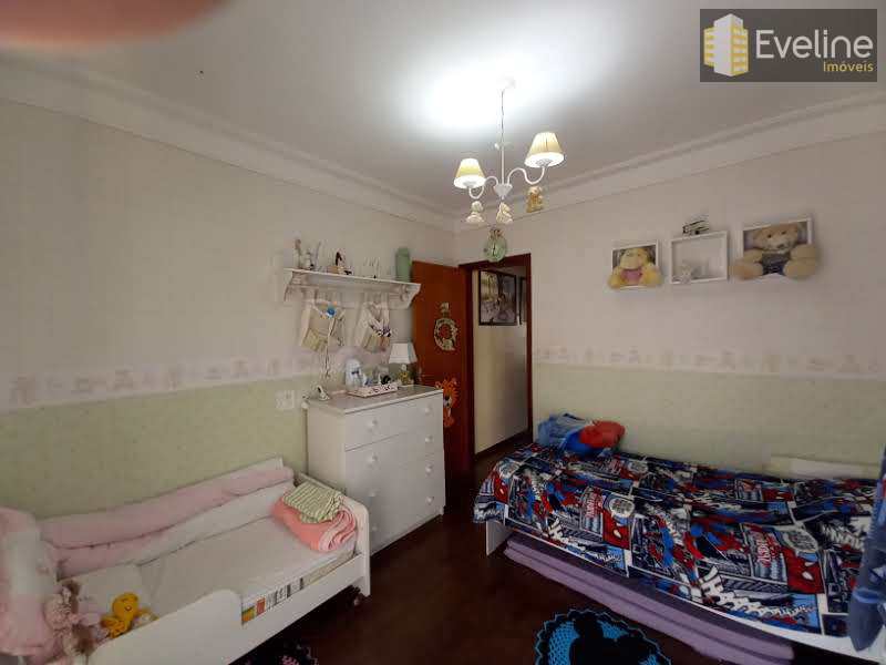 Casa em Mogi das Cruzes, no bairro Vila Caputera