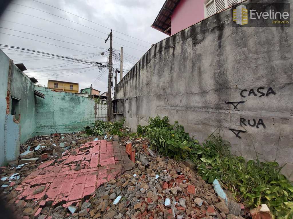 Terreno em Mogi das Cruzes, no bairro Jardim Universo