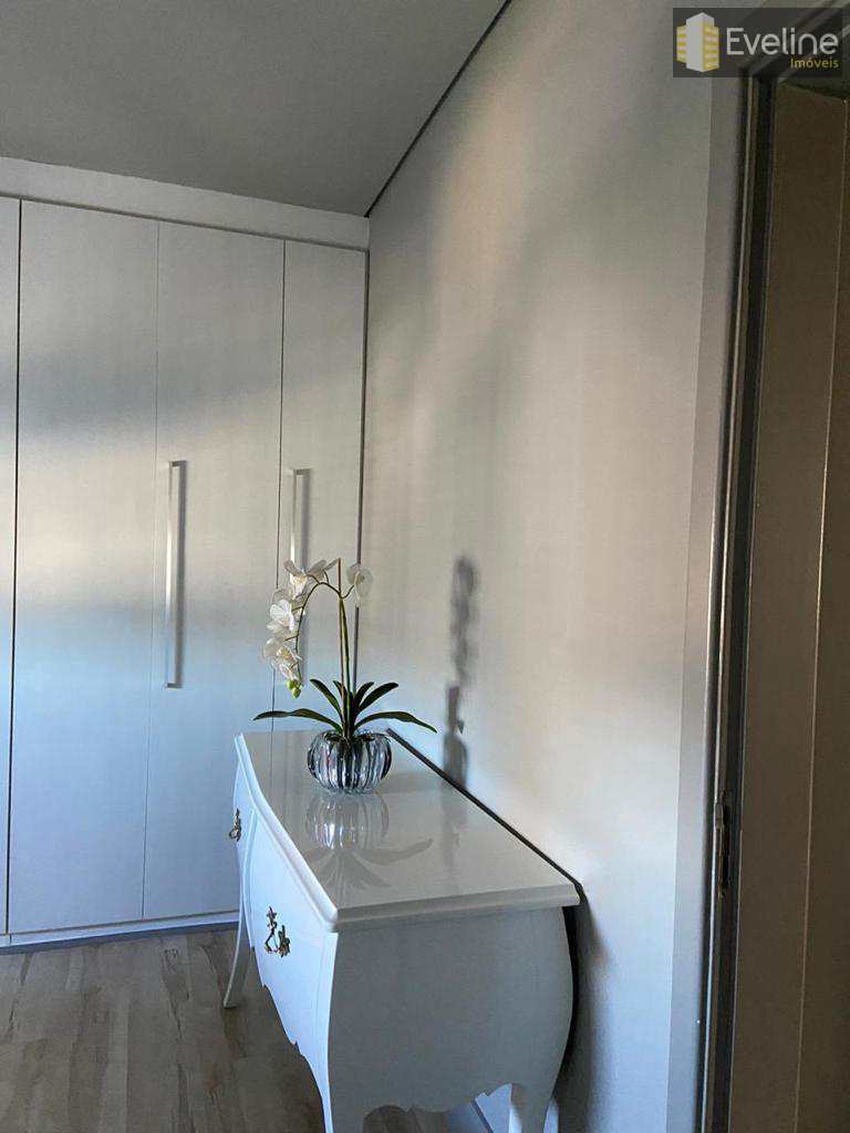 Apartamento em Mogi das Cruzes, no bairro Vila Oliveira