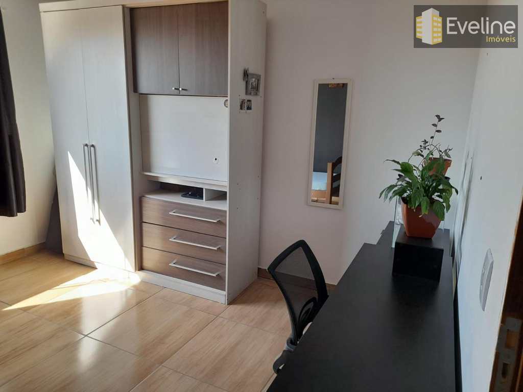 Casa em Mogi das Cruzes, no bairro Jardim Aeroporto I