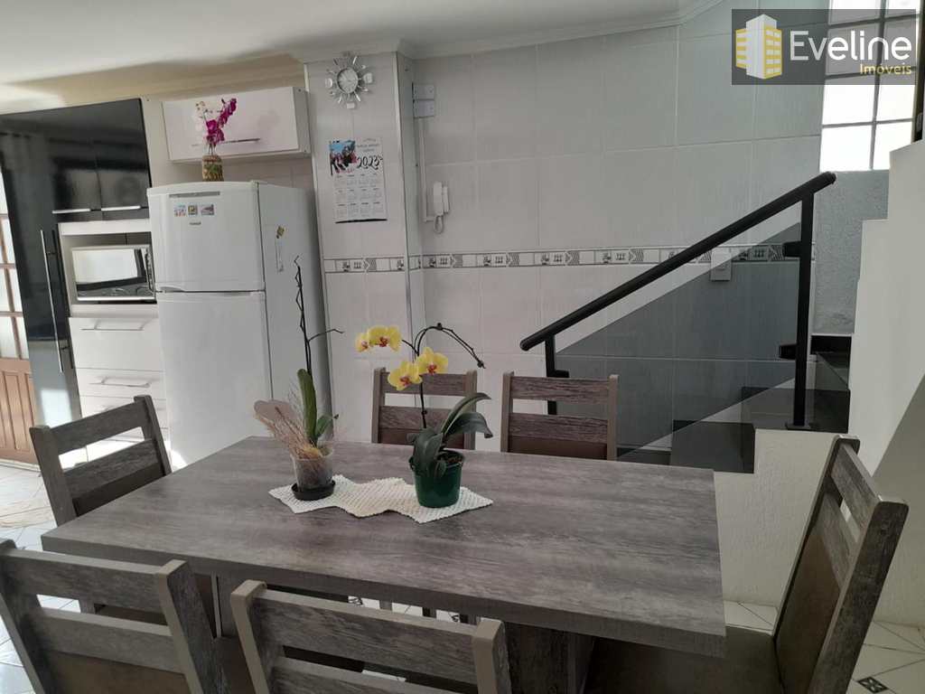 Casa em Mogi das Cruzes, no bairro Jardim Aeroporto I