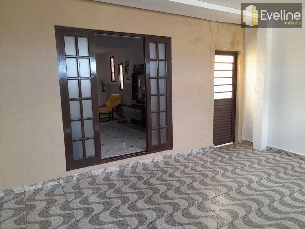 Casa em Mogi das Cruzes, no bairro Jardim Aeroporto I