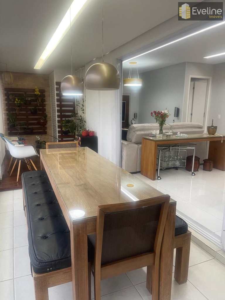 Apartamento em Mogi das Cruzes, no bairro Vila Oliveira