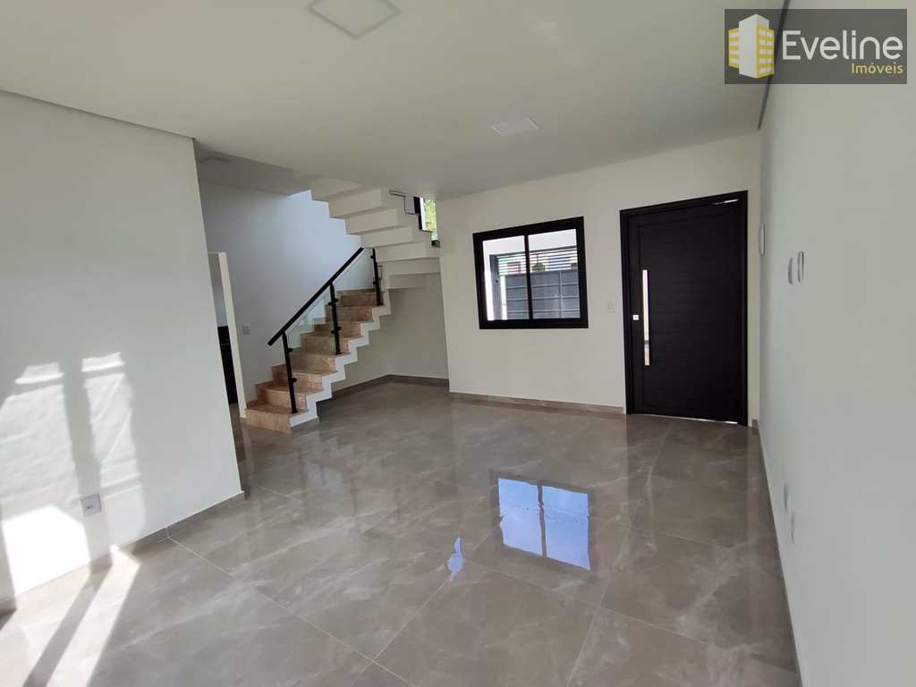 Casa em Mogi das Cruzes, no bairro Jardim Universo