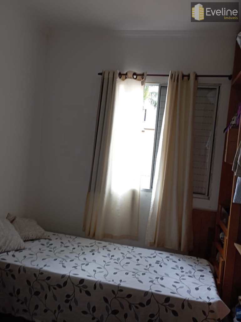 Apartamento em Mogi das Cruzes, no bairro Vila Mogilar