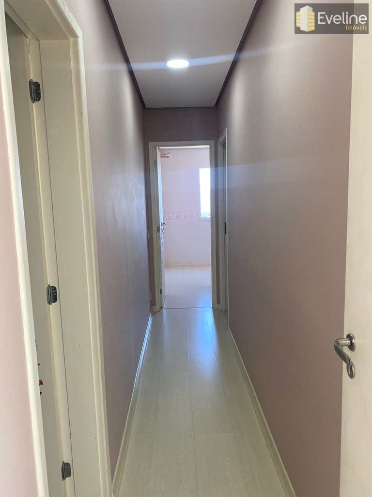 Apartamento em Mogi das Cruzes, no bairro Vila Oliveira