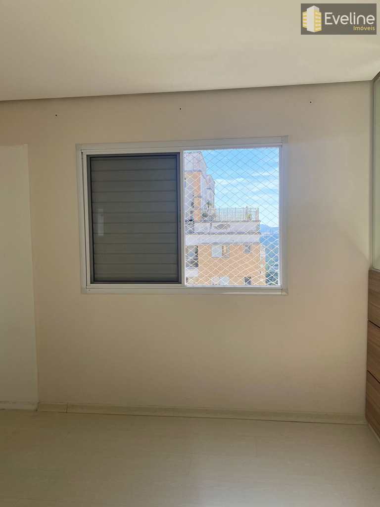Apartamento em Mogi das Cruzes, no bairro Vila Oliveira