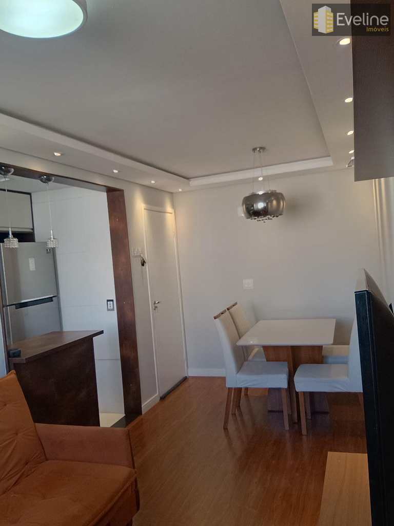 Apartamento em Mogi das Cruzes, no bairro Vila Mogilar