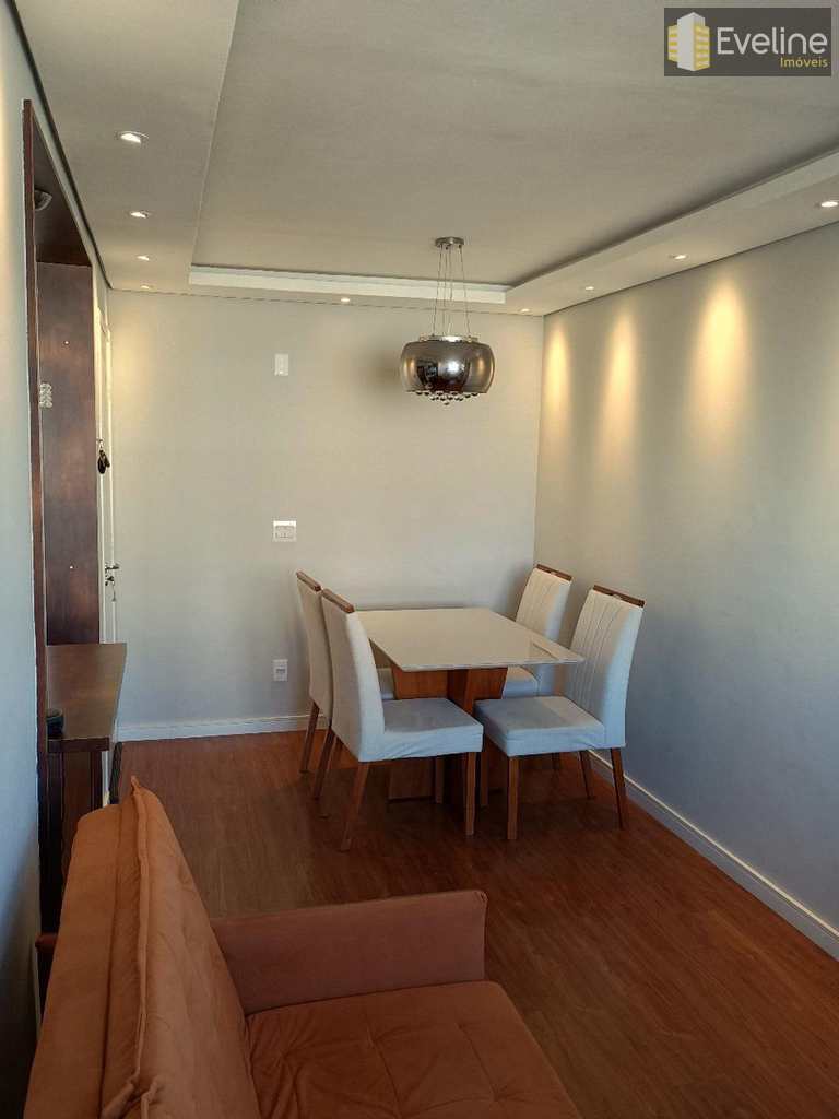 Apartamento em Mogi das Cruzes, no bairro Vila Mogilar