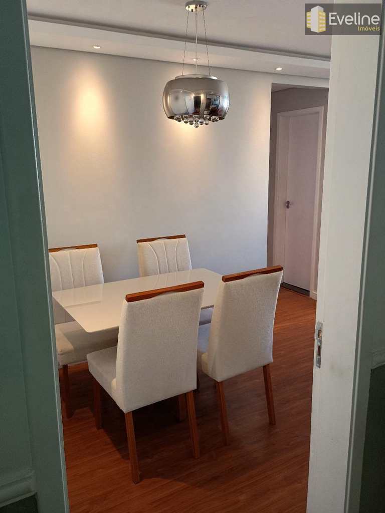 Apartamento em Mogi das Cruzes, no bairro Vila Mogilar