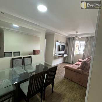 Apartamento em Mogi das Cruzes, bairro Vila Bela Flor