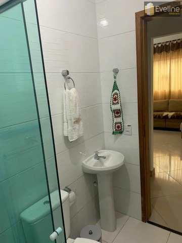 Sobrado em Mogi das Cruzes, no bairro Vila Oliveira