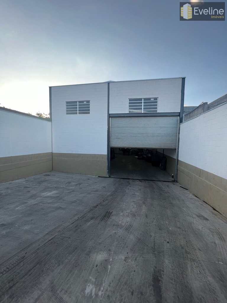 Galpão em Mogi das Cruzes, no bairro Botujuru