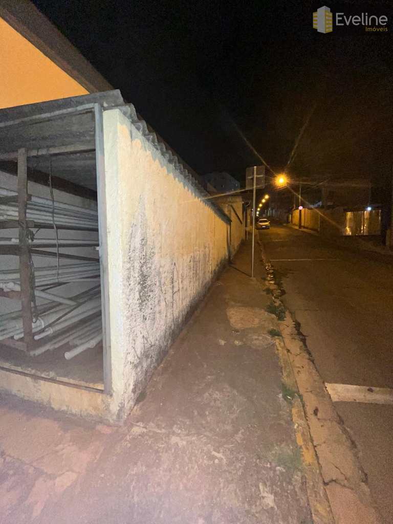 Galpão em Mogi das Cruzes, no bairro Jardim São Pedro