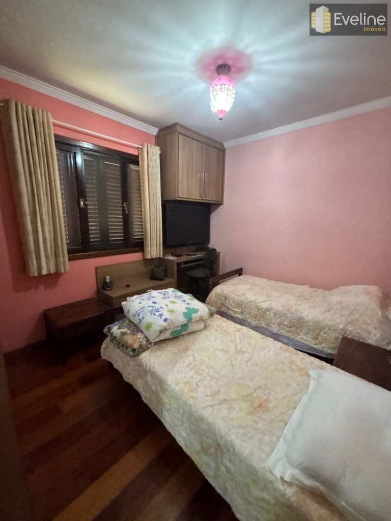 Casa de Condomínio em Mogi das Cruzes, no bairro Vila Oliveira