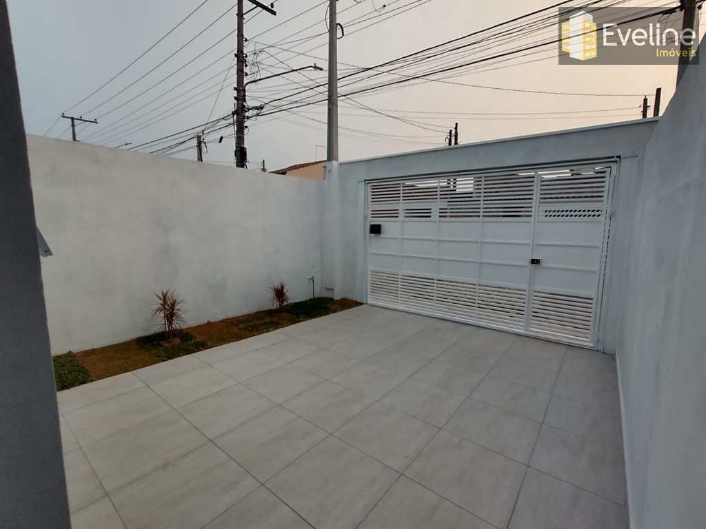 Casa em Mogi das Cruzes, no bairro Vila Industrial