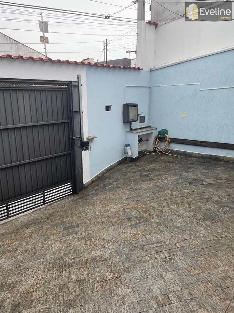 Casa em Mogi das Cruzes, no bairro Vila Oliveira