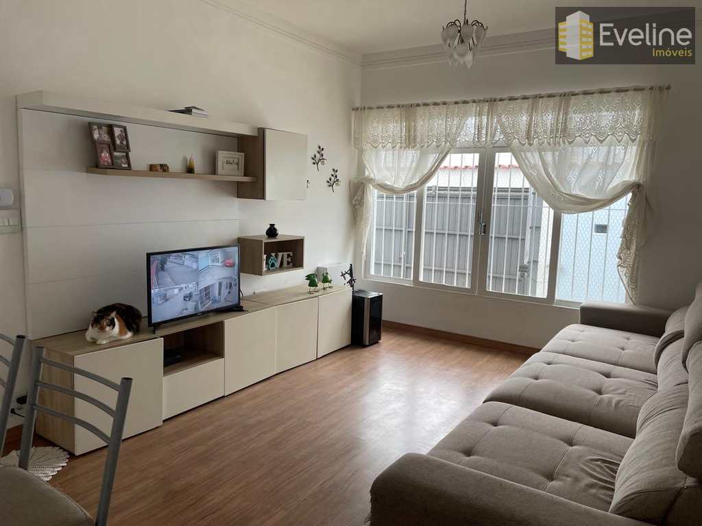 Casa em Mogi das Cruzes, no bairro Vila Oliveira