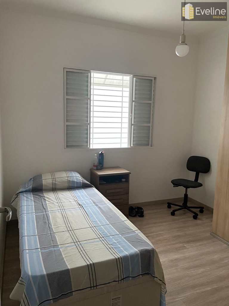 Casa em Mogi das Cruzes, no bairro Vila Oliveira