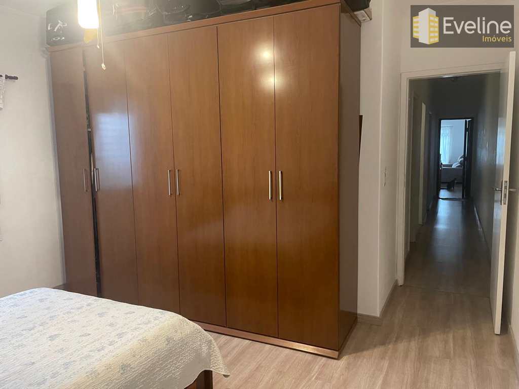 Casa em Mogi das Cruzes, no bairro Vila Oliveira