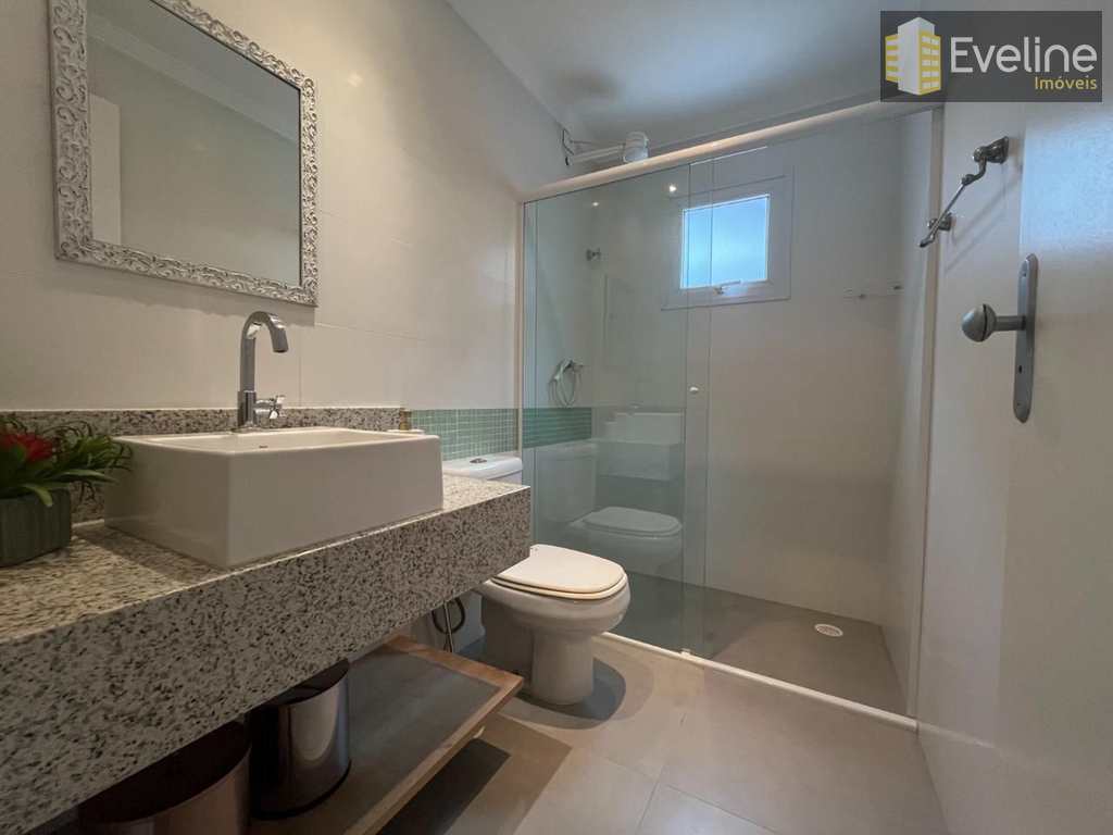 Casa em Bertioga, no bairro Riviera