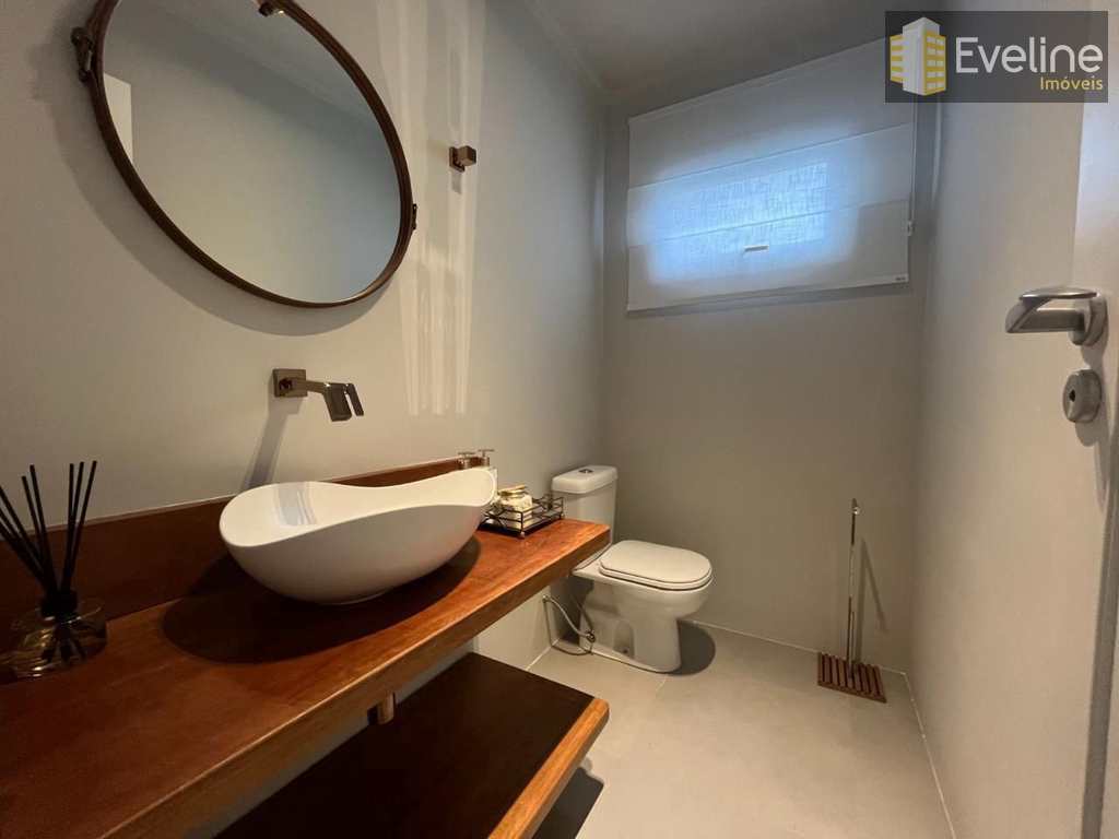 Casa em Bertioga, no bairro Riviera