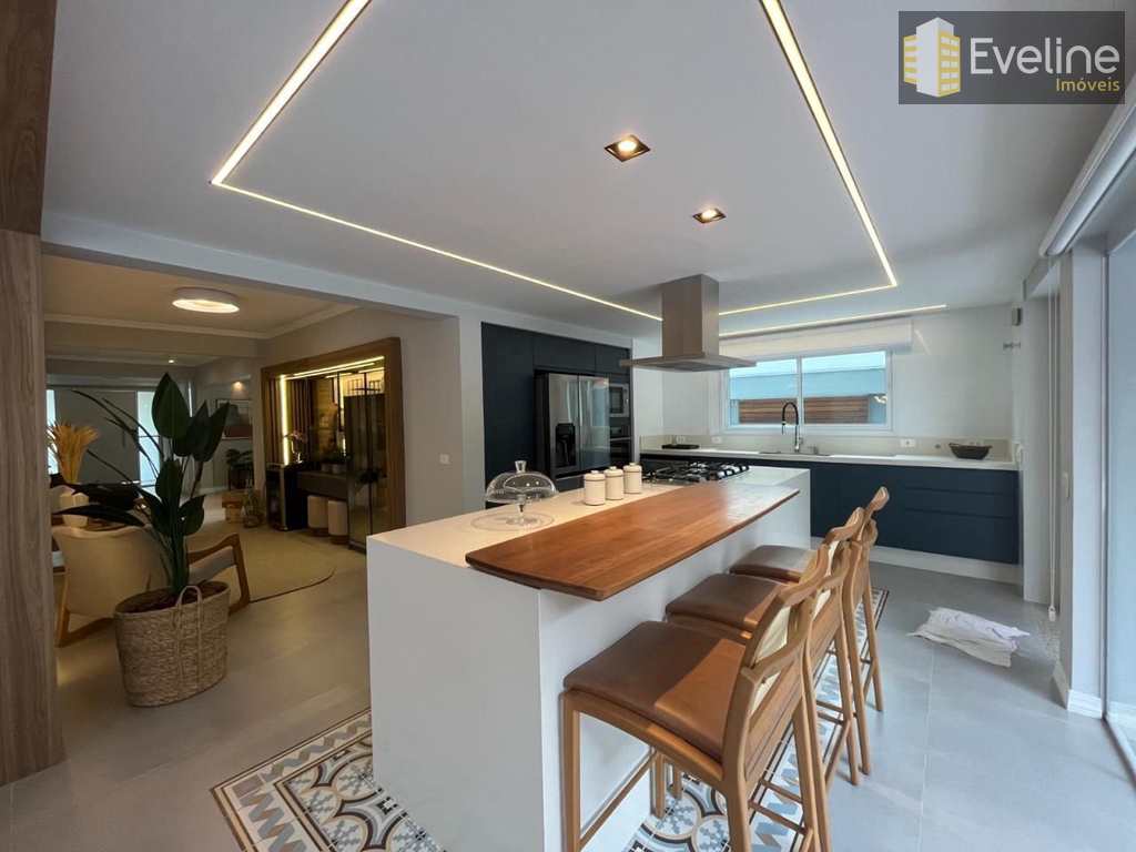 Casa em Bertioga, no bairro Riviera