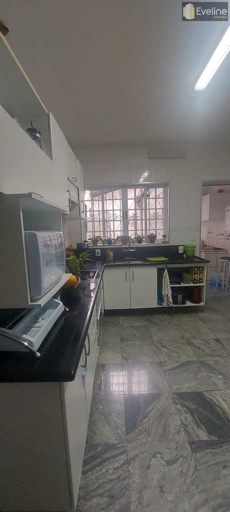Casa em Mogi das Cruzes, no bairro Vila Suissa