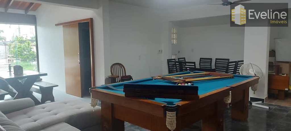 Casa em Mogi das Cruzes, no bairro Vila Suissa