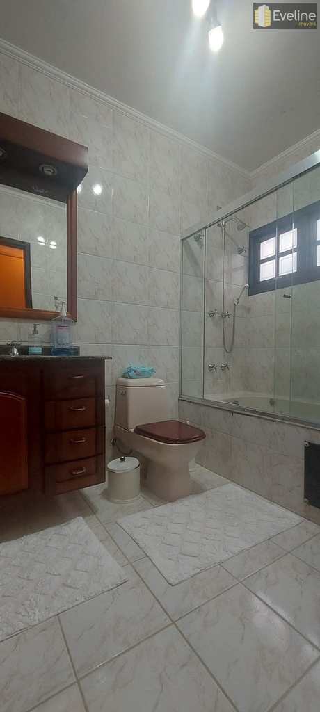Casa em Mogi das Cruzes, no bairro Vila Suissa