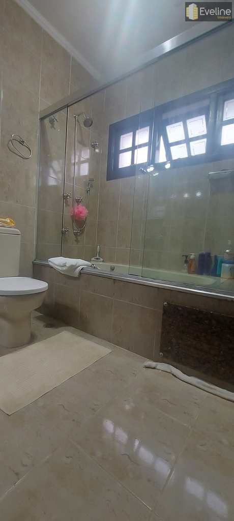 Casa em Mogi das Cruzes, no bairro Vila Suissa