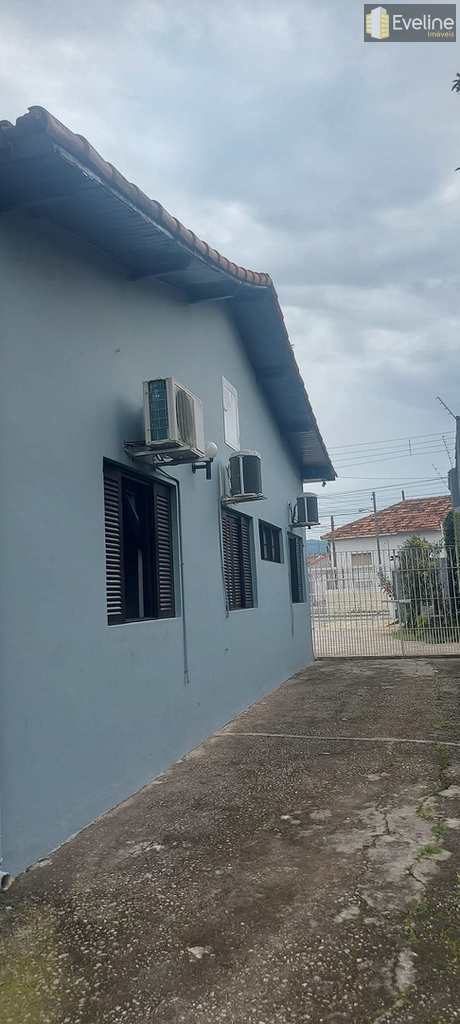 Casa em Mogi das Cruzes, no bairro Vila Suissa