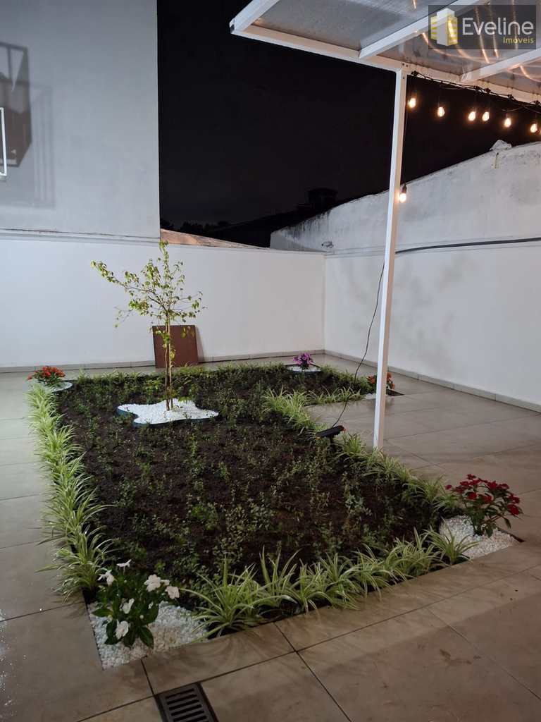 Casa em Mogi das Cruzes, no bairro Vila Oliveira