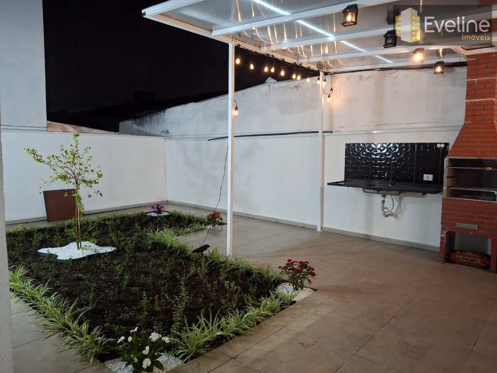 Casa em Mogi das Cruzes, no bairro Vila Oliveira