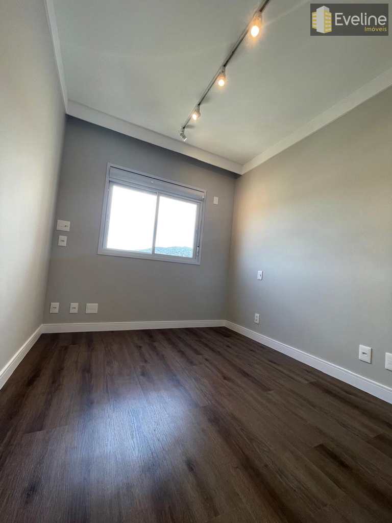 Apartamento em Mogi das Cruzes, no bairro Vila Mogilar