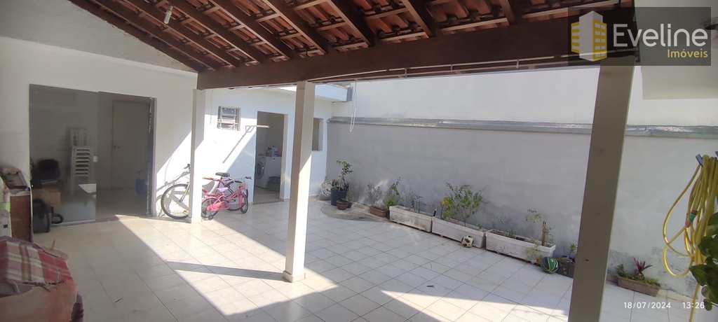 Casa em Mogi das Cruzes, no bairro Vila Oliveira