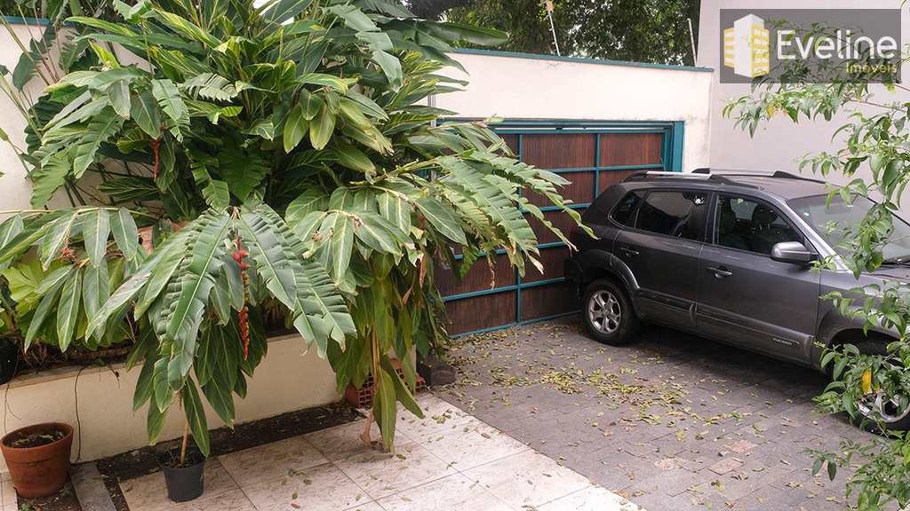 Casa em Mogi das Cruzes, no bairro Vila Oliveira