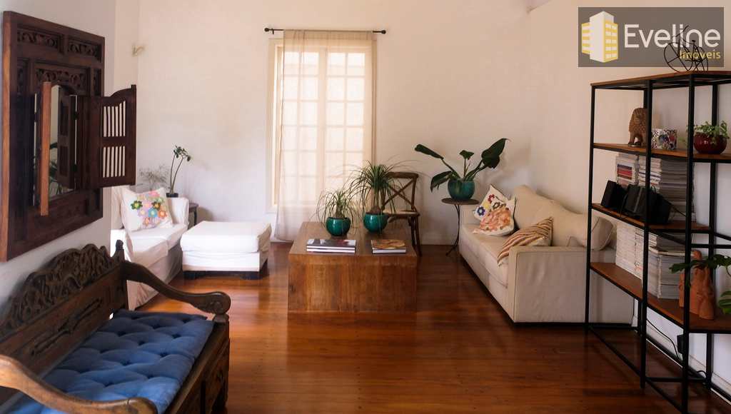 Casa em Mogi das Cruzes, no bairro Vila Oliveira