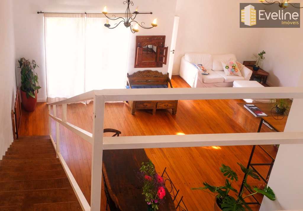 Casa em Mogi das Cruzes, no bairro Vila Oliveira