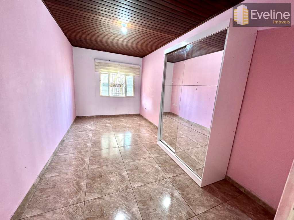 Casa em Mogi das Cruzes, no bairro Vila Lavínia