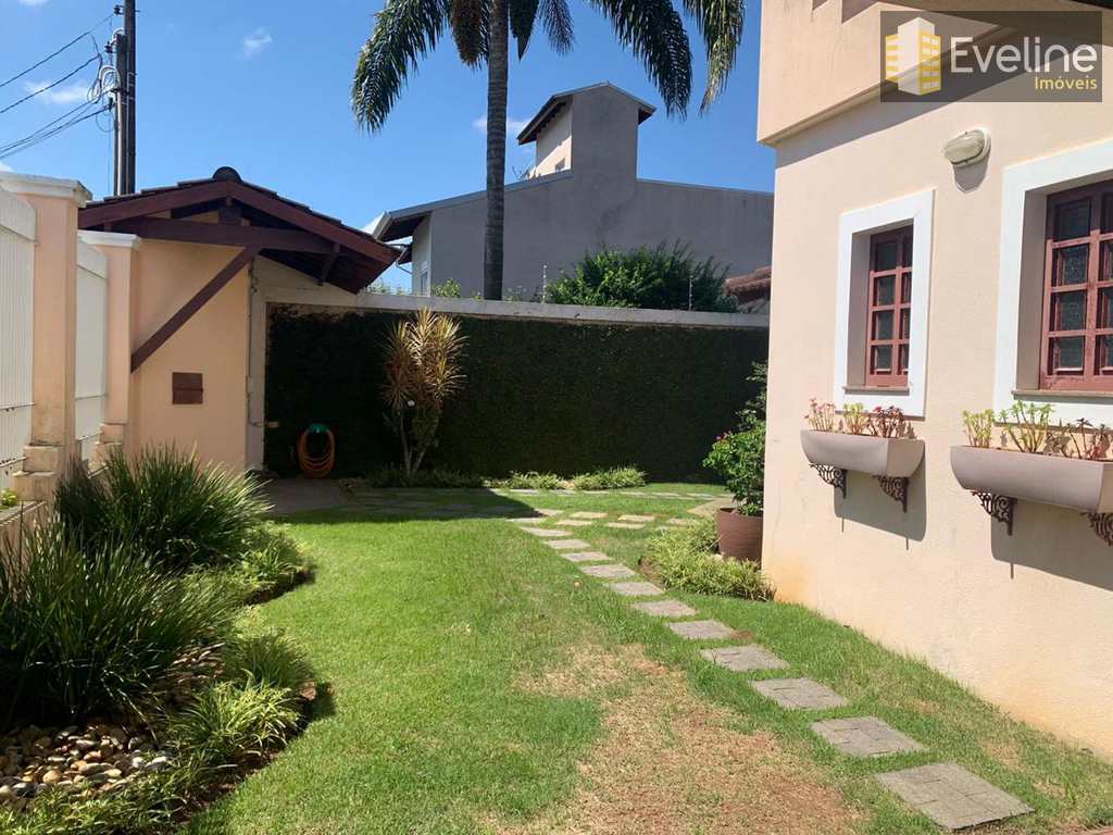 Casa em Mogi das Cruzes, no bairro Vila Suissa