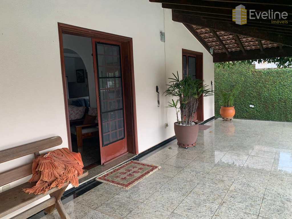 Casa em Mogi das Cruzes, no bairro Vila Suissa