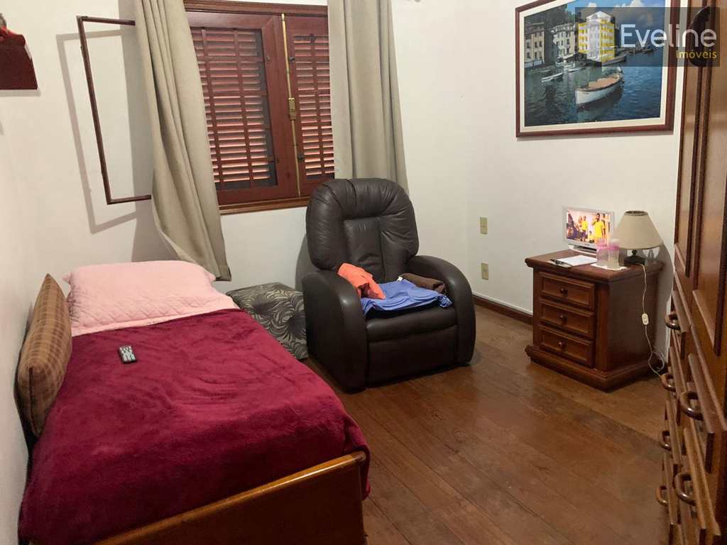 Casa em Mogi das Cruzes, no bairro Vila Suissa