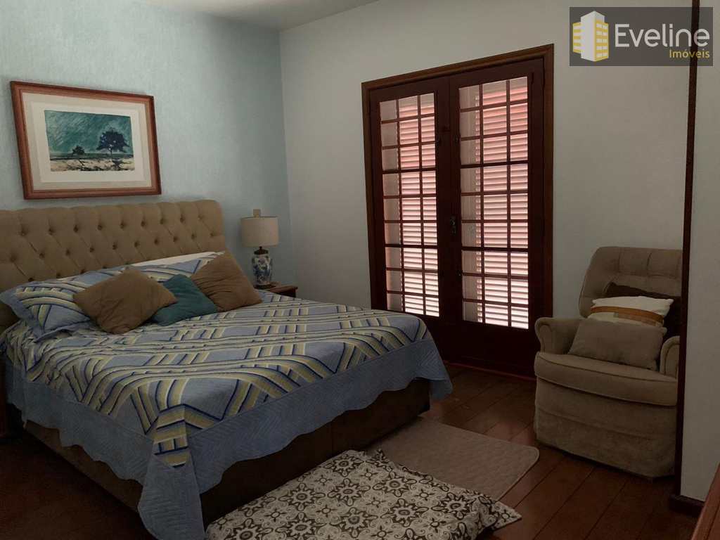 Casa em Mogi das Cruzes, no bairro Vila Suissa